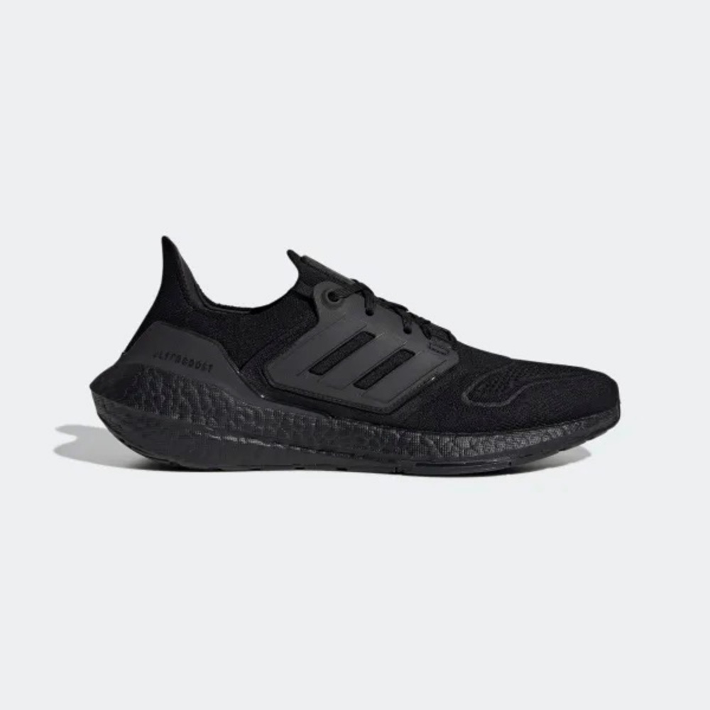Adidas ultraboost 22!!